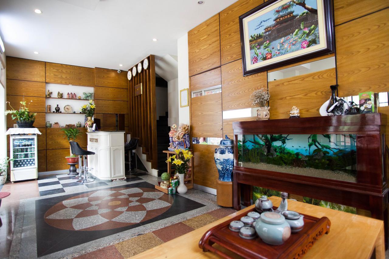 Hoang Trieu Hotel Hue Exterior foto