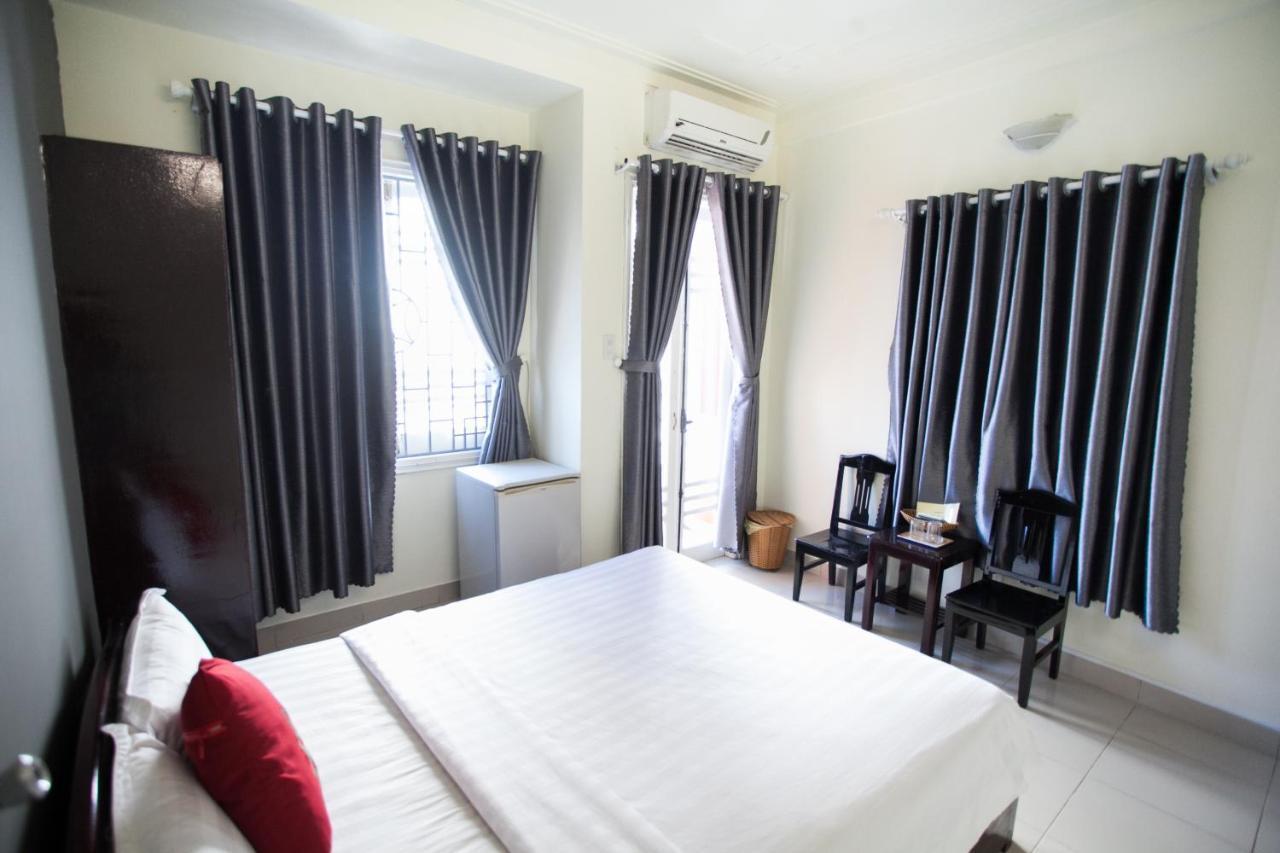 Hoang Trieu Hotel Hue Exterior foto